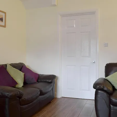 Holiday home 18 Elm Court