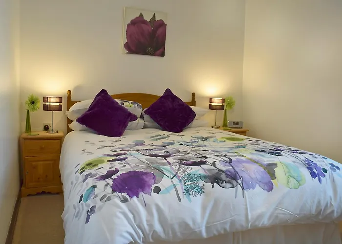 18 Elm Court 度假居 *